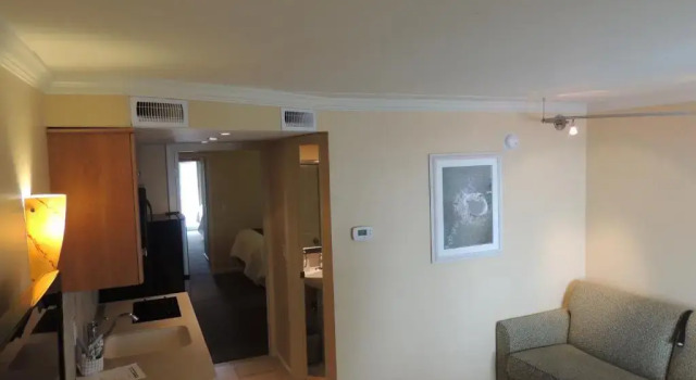 Люкс с 2 комнатами Fleur de Lis Beach Motel