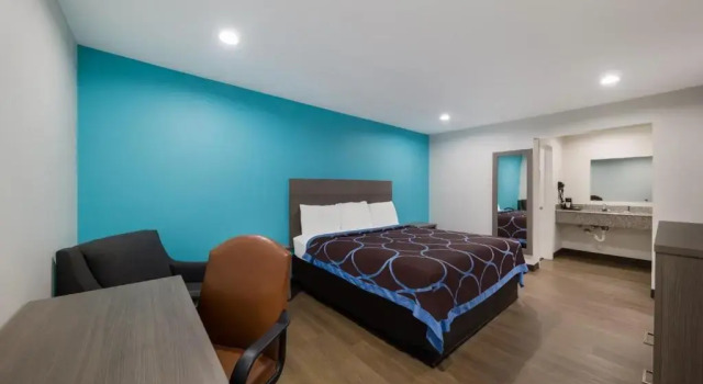 Двухместный номер Standard Super 8 by Wyndham Wichita Falls