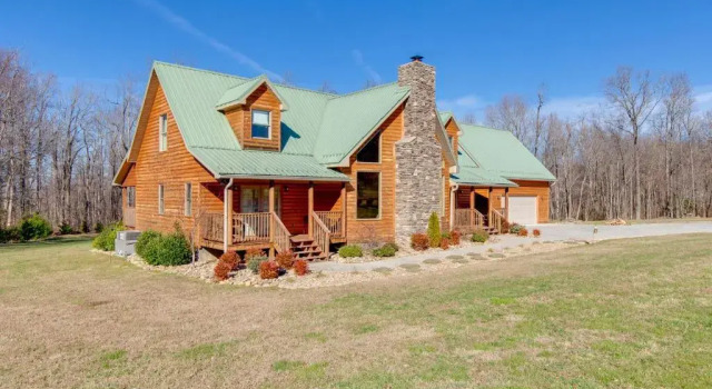 Коттедж с 3 комнатами Orchard Hideaway, 3 Bedrooms, Fireplace, WiFi, Gas Grill, Sleeps 6
