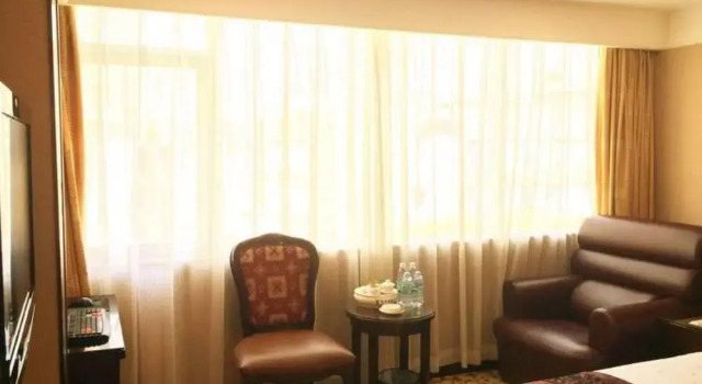 Номер Deluxe Zhuhai Xinhualian Business Hotel