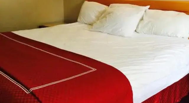 Номер Standard Bourbon Capital Inn