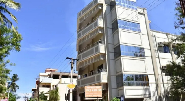 Yogi Ram Inn