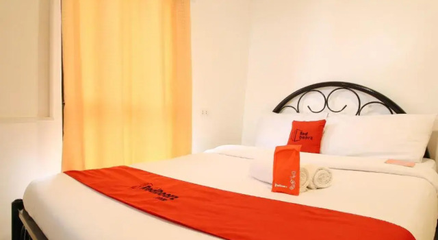 RedDoorz Plus @ Jardin Suites Guadalupe Nuevo, Reserva ahora Hotel Makati City 