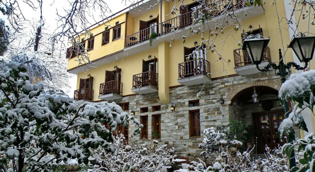 Pelias Hotel, Book Hotel Portariá 