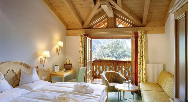 Двухместный номер Comfort с балконом Gut Berg Naturhotel