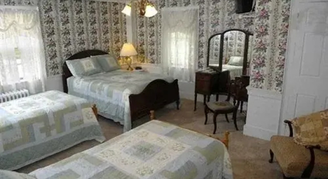 Chapman Inn