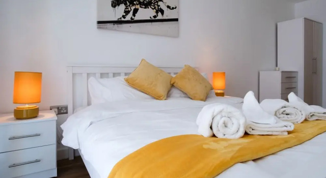 Onyx Luxury Stylish City Apartments, Забронировать Апартаменты/квартира Отели Бирмингема с парковкой, рядом с Royal Birmingham Society of Artists, Парковка