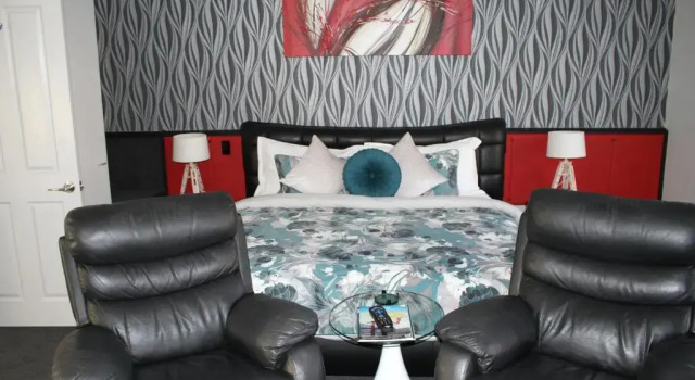 Студия Birchwood Manor