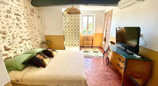 Двухместный номер Standard с видом на бассейн La Bergerie Barbebelle - Piscine - Proche Tourtour - Gorges du Verdon - Lac de Sainte Croix