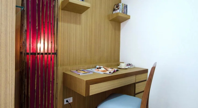 Двухместный номер Executive с балконом Kozy Inn