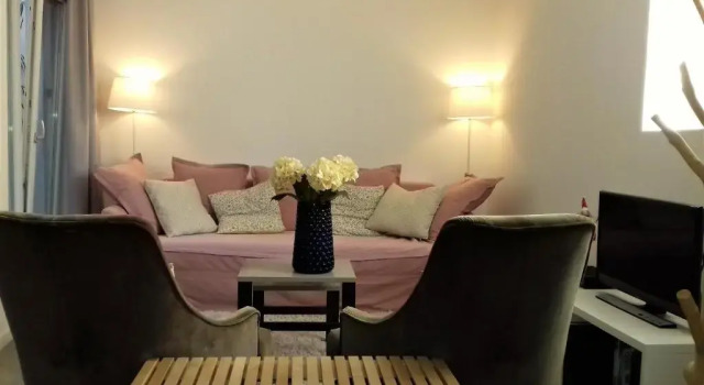 Apartments Uppe Villa, Забронировать Апартаменты/квартира Санта-Мария-Майор Лиссабон, рядом с Памятник Жозе-Томасу ди Соуза-Мартенсу