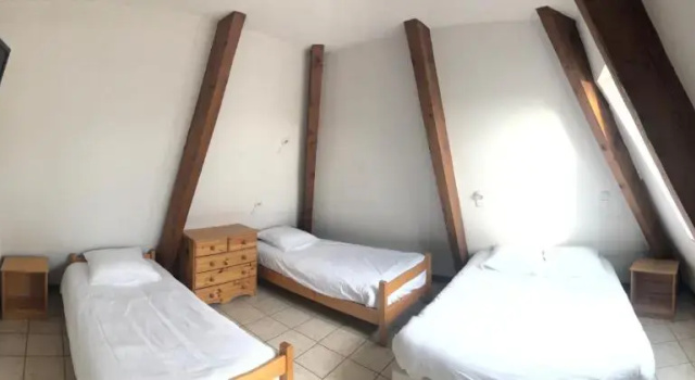 Четырёхместный номер Standard с красивым видом из окна Auberge de Pra-Loup