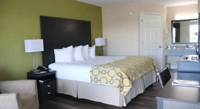 Двухместный номер First Floor Baymont by Wyndham Florence/Muscle Shoals