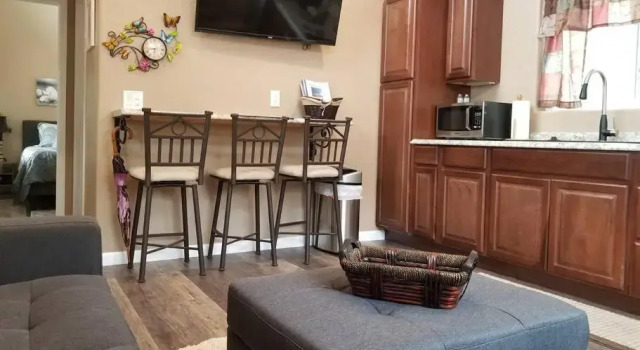 Red Rocks! Stroll to trails! 1 Bd in W. Sedona!