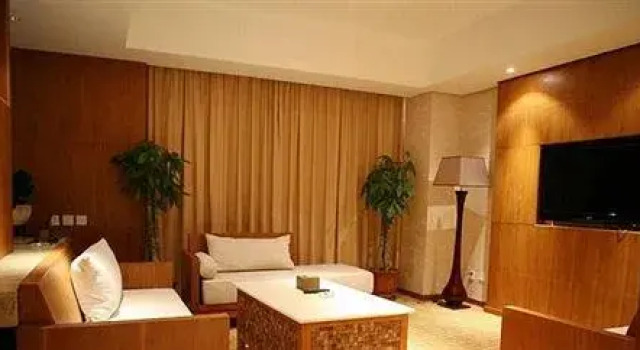 Zhengzhou Grenada Hotel, Rezervovat Hotel Čeng-čou Henan
