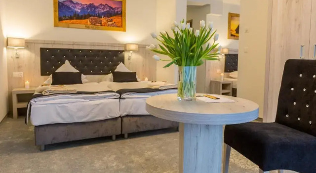 Номер Deluxe Grand Tatry - miejsce na wyjątkowy pobyt dla Ciebie i Twojej rodziny! - sauna i jacuzzi wliczone w cenę pobytu - 10 minut pieszo od Term Bania