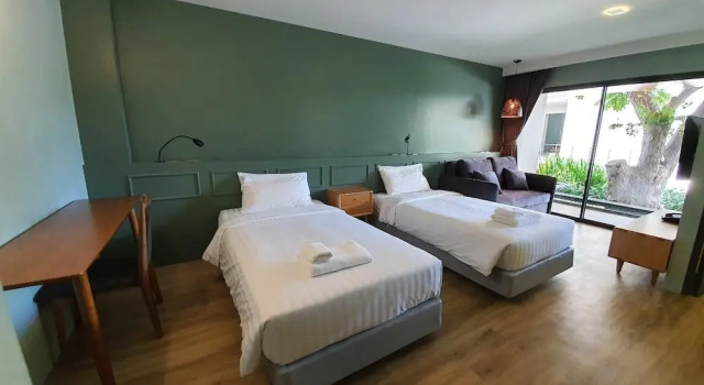 Двухместный номер Superior с балконом и с видом на бассейн Eco Cozy Beachfront Resort Chaam