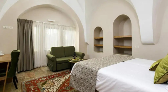 Трёхместный номер Economy The Sephardic House Hotel in The Jewish Quarter