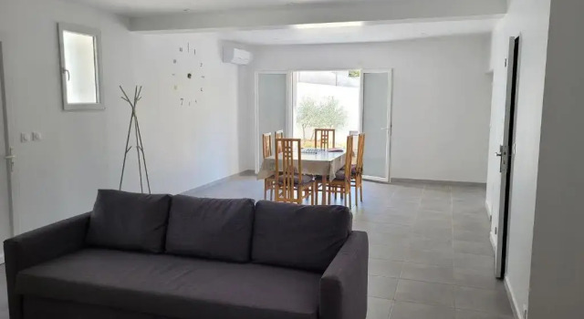 Вилла Villa entière de 145m² calme en petite Camargue