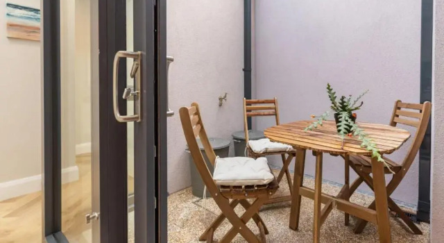LOVELY 2bed HOME with patio & fast reliable WIFI, Забронировать Отель Дублин Каунти Дублин, рядом с Dublin City Council