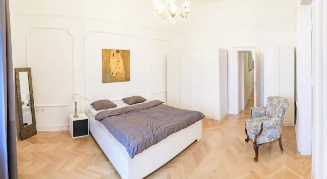 Pelicanstay in Buda Historical District