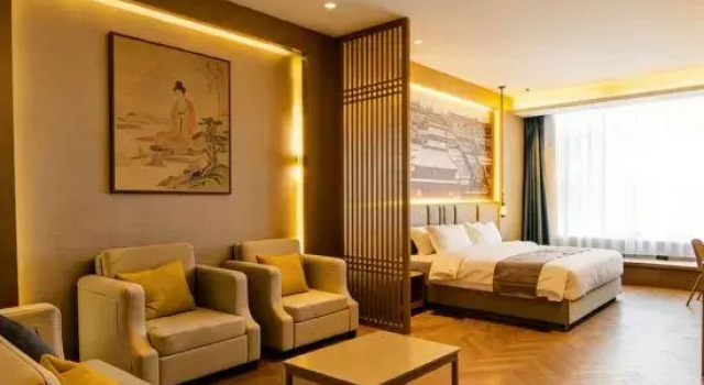 Двухместный люкс Superior GreenTree Eastern Hotel (Beijing Guomao Sihui Gaobeidian Subway Station)