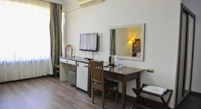 Семейный номер Standard с балконом Sarar Butik Hotel