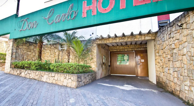 Don Carlo Hotel, Забронировать Отель Сан-Бернарду-ду-Кампу штат Сан-Паулу