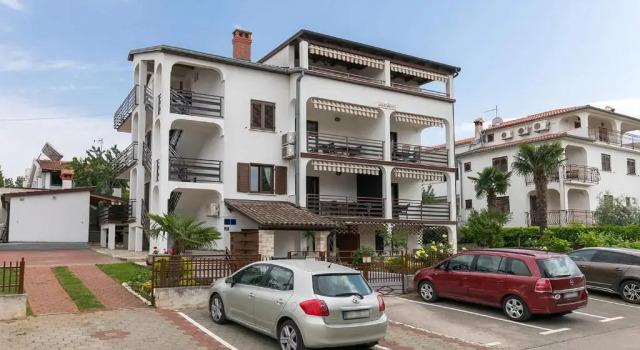 Apartments Špadići
