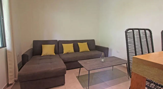 Апартаменты Economy Riverside Apartments