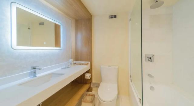 Четырёхместный номер Classic InterContinental San Salvador-Metrocentro Mall by IHG