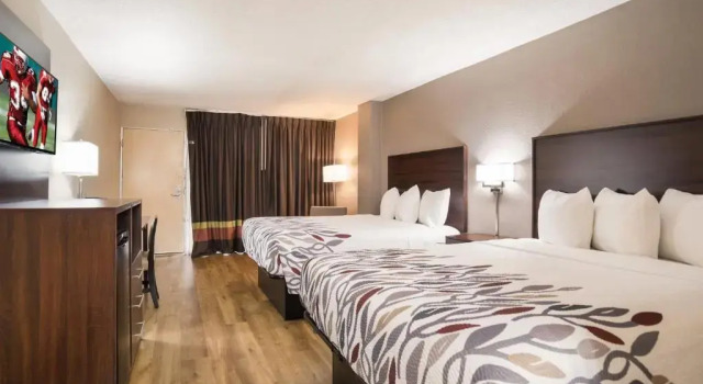 Четырёхместный номер Deluxe Red Roof Inn Baltimore South Glen Burnie