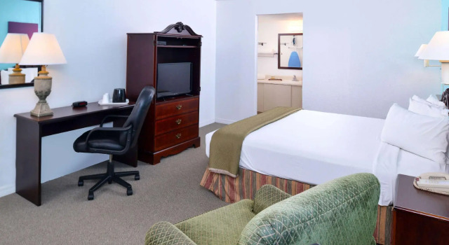 Двухместный люкс Rodeway Inn Clearwater - Central