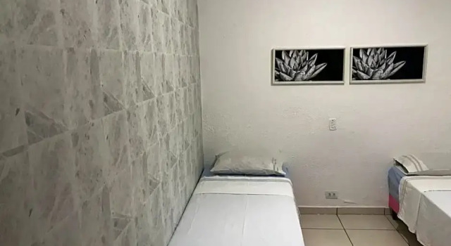 Pousada Hostel Universitário, Забронировать Хостел Лондрина Парана, рядом с Rocha Pombo Square