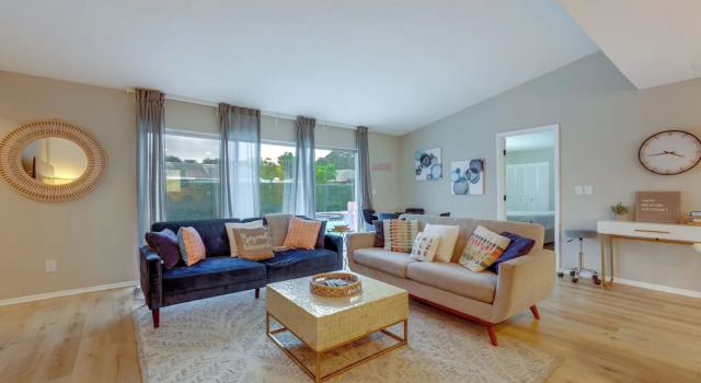 Backyard Oasis: Pet-friendly Largo Retreat w/ Yard, Prenota Casa vacanze Largo Pinellas County