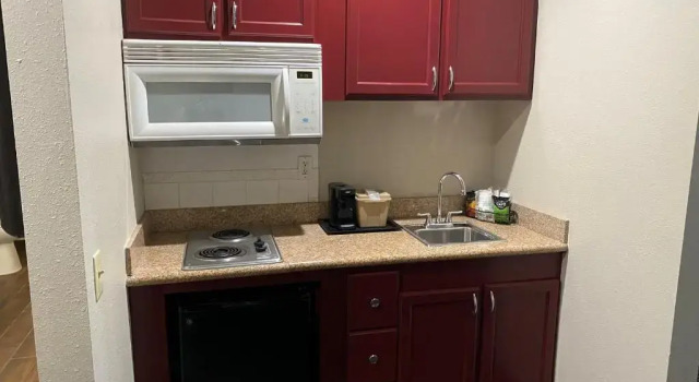 Четырёхместный люкс Deluxe c 1 комнатой Baymont by Wyndham Colorado Springs