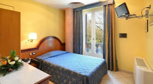 Hotel Ristorante Vergani, Book Hotel Fara Gera dʼAdda Lombardy