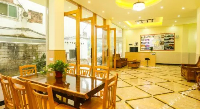 Yangshuo Lijiangge Inn, Prenota Hotel Yangshuo Guangxi