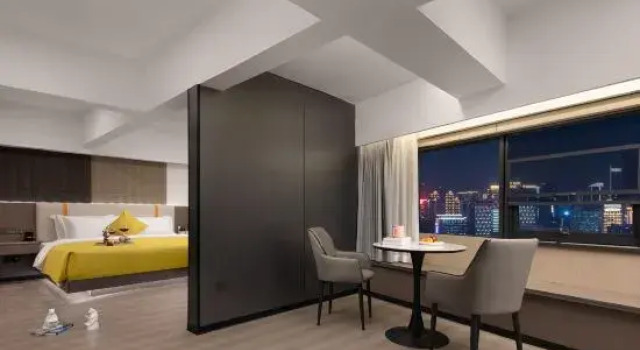 Люкс Дуплекс c 1 комнатой Huaxi Jinse Intelligent Cinema Hotel (Neijiang High-speed Railway North Station)
