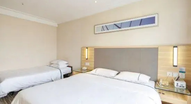 Люкс City Zhixin Boutique Hotel (Infrastructure Camp Central Hospital)