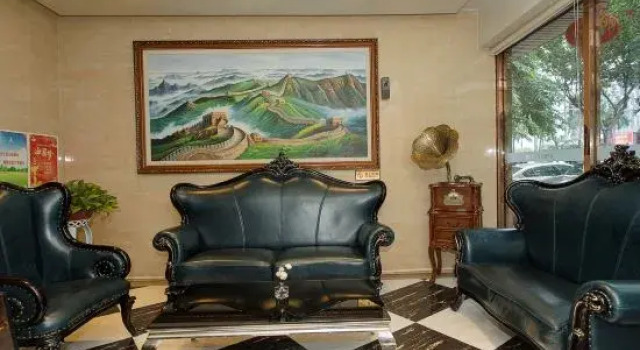 Qimeng Hotel (Haikou Qilou Old Street Binhai Avenue)