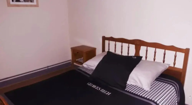 Auberge Saint Aubin, Boek Hostel Hotels in Franche-Comte met ontbijt, Ontbijt