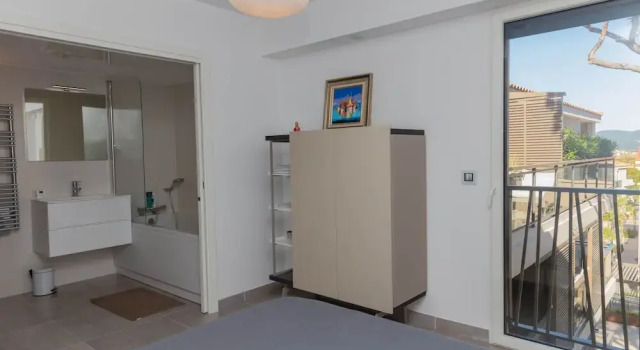Appartement Centre St Tropez, Забронировать Апартаменты/квартира Отели Сен-Тропе с парковкой, рядом с Cimitière Marin, Парковка