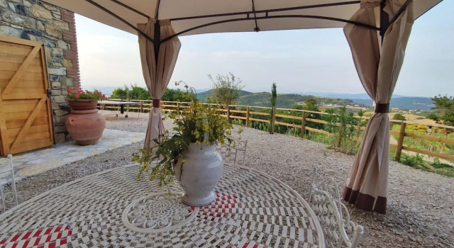 Вилла New Tuscan Villa With Pool