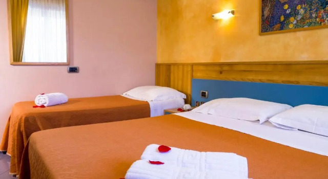 Четырёхместный номер Standard Hotel Diana