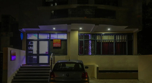 OYO 84319 Hotel RN Residency