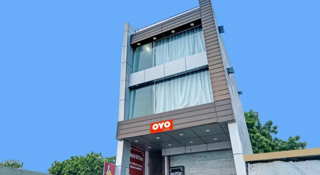 Oyo Flagship 93456 Hotel Kps Inn