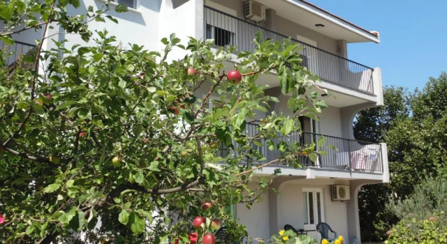 Apartments Macaso, Book Apartment Bar Bar County