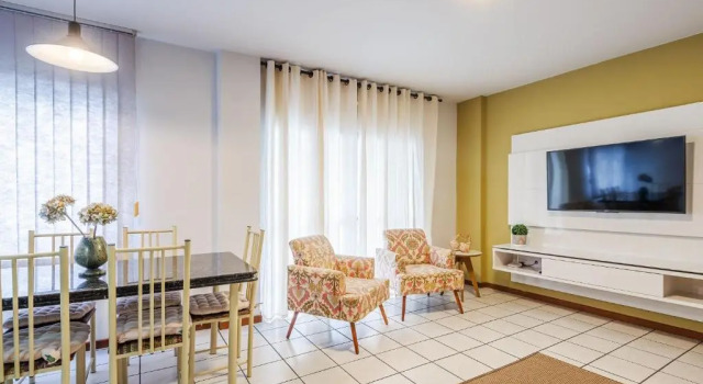 Апартаменты с 3 комнатами Lindo apto 1 quadra do mar Meia Praia EIS305