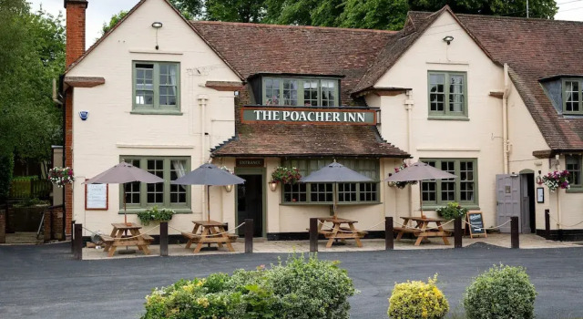 The Poacher Inn, Buchen Sie Hotel Finchampstead 